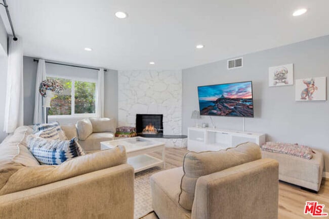 Building Photo - 23925 Pentland Way