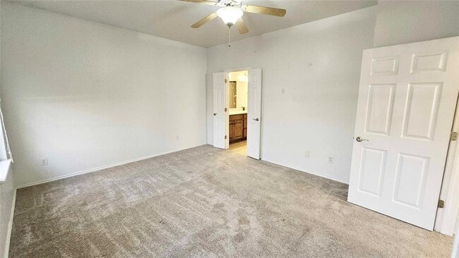 Building Photo - 643 Sisken Ct