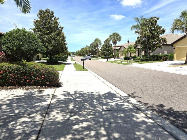 Building Photo - 5646 Sunset Falls Dr