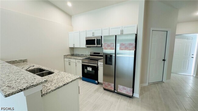 Building Photo - 607 SE 7th St