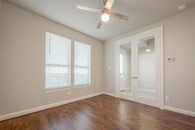 Building Photo - 2634 Texas St