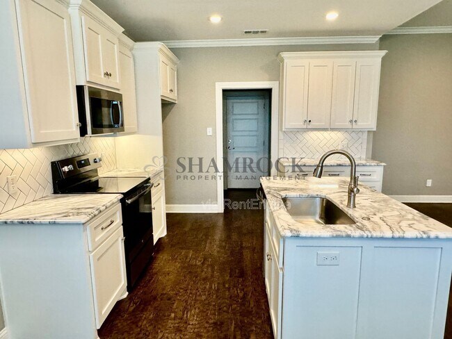 Building Photo - 10305 T Bury Ln