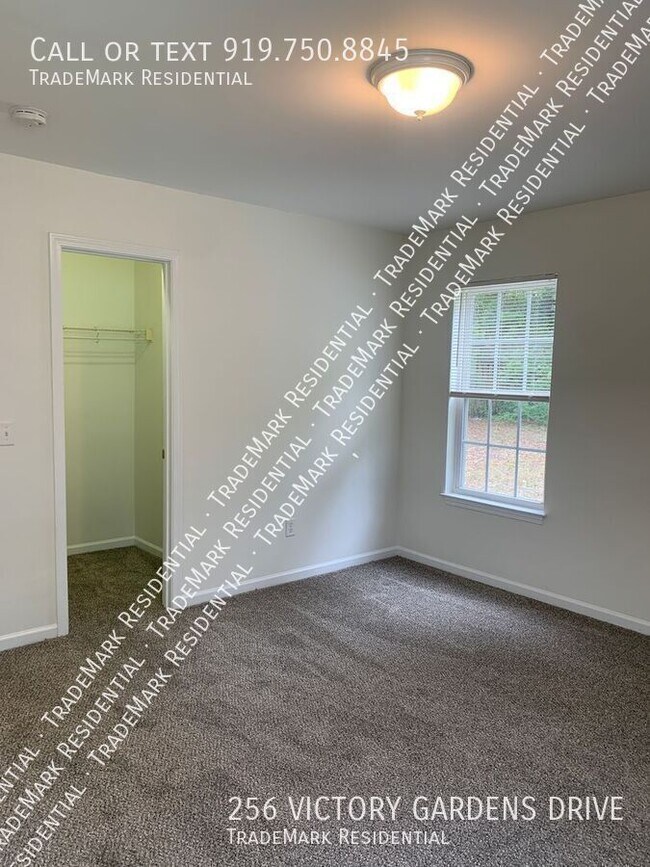 Building Photo - 256 Victory Gardens Dr