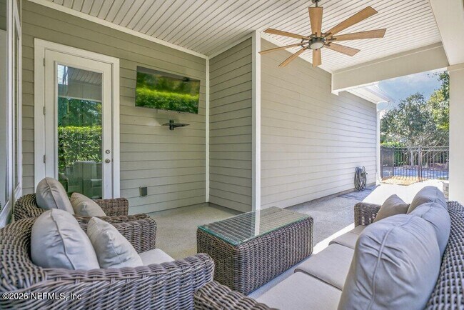 Building Photo - 120 Burlcrest Ct