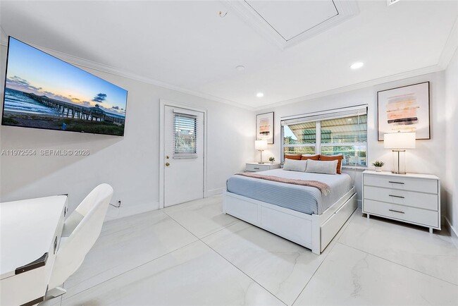 Building Photo - 4912 S Kay St