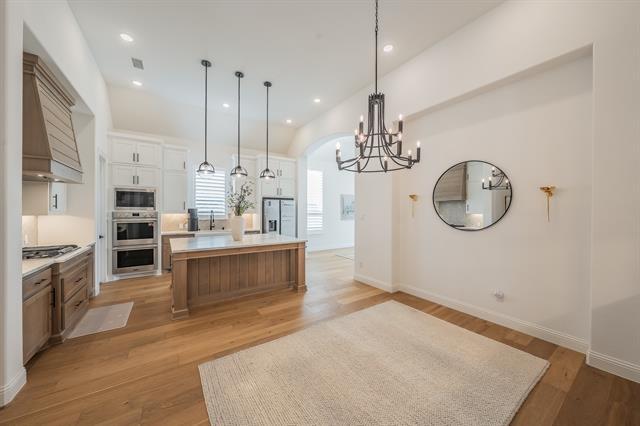 Building Photo - 2105 Tremont Dr