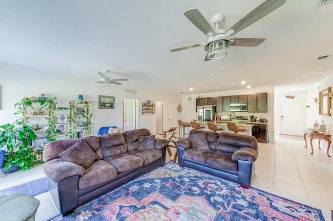 Building Photo - 4042 SW Jaqust St