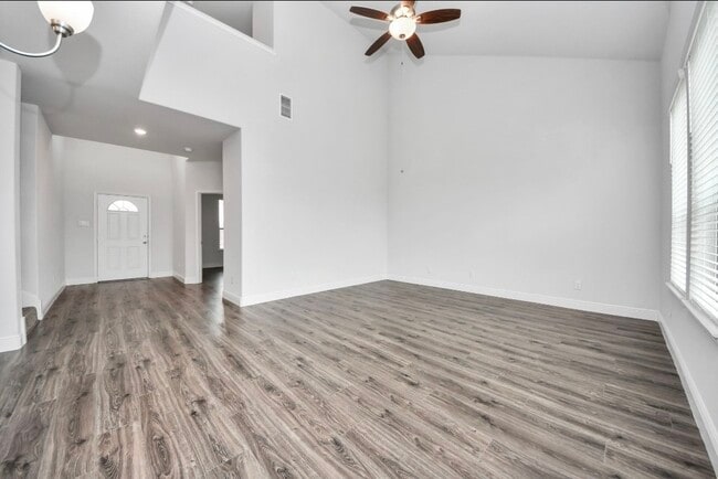 Building Photo - 7638 Nevaeh Crest Path