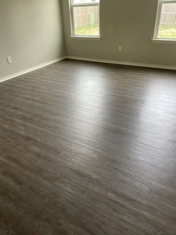 Building Photo - 864 NW Evans Cir