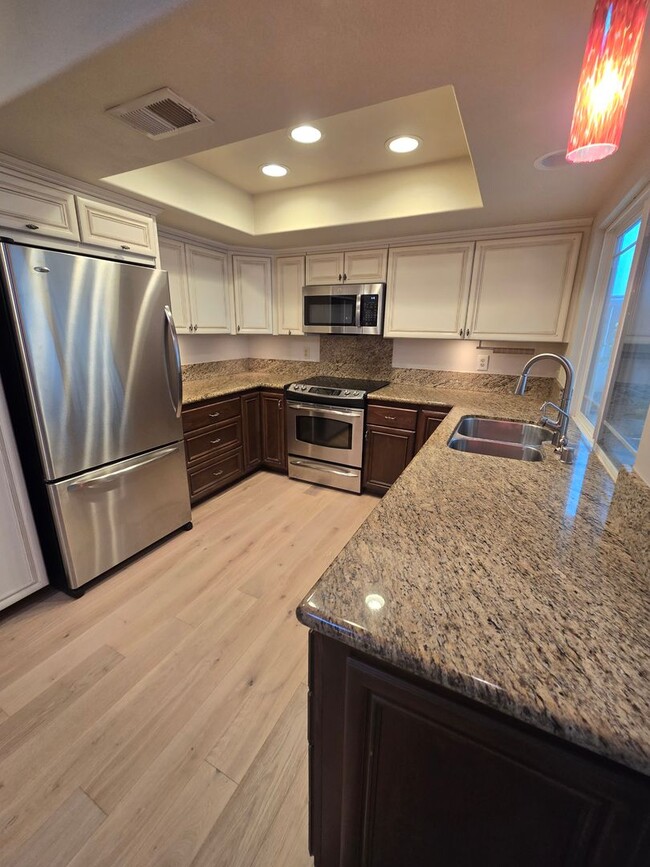 Building Photo - 14164 Bahama Cove