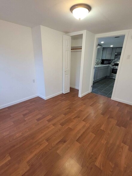 Building Photo - 37 Linden Ave