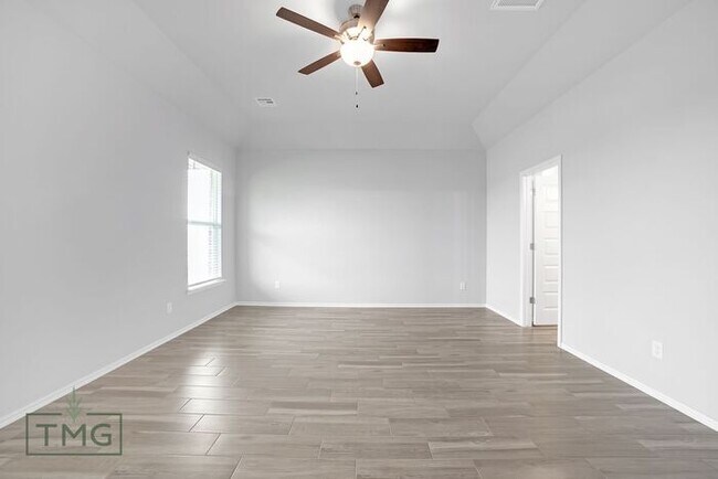 Building Photo - 4/2.5/2 Owasso!