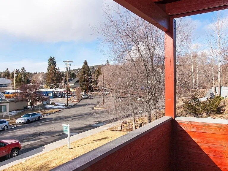 Building Photo - 248 NW Riverside Blvd