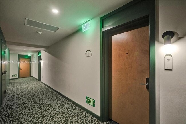 Building Photo - 11 NE 6th St