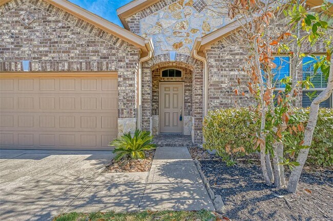 Building Photo - 8402 Coral Cove Pass Ln