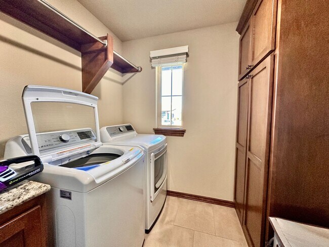 Building Photo - 3 bed, 2 bath home in Moore - Move in Deposit-Free! (If Qualified)