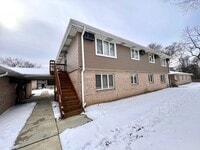 Building Photo - Moon Twp - Spacious 1 Bedroom 1 Bathroom -...