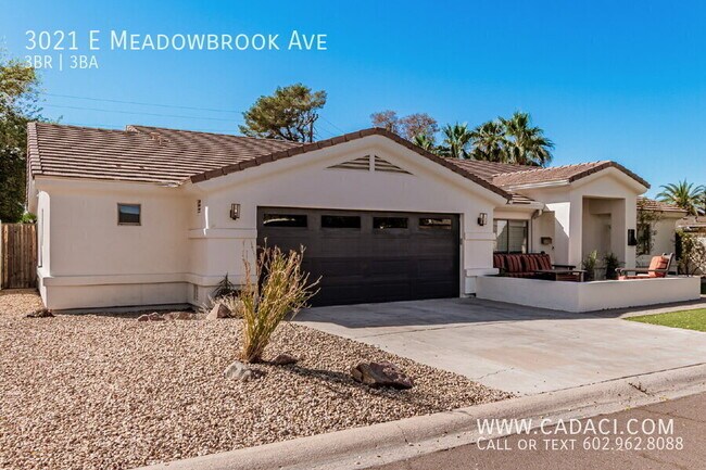 Building Photo - 3021 E Meadowbrook Ave