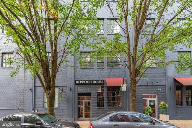 Building Photo - 412 S 13th St