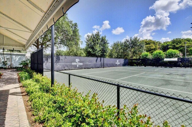 Building Photo - 4559 S Lake Dr