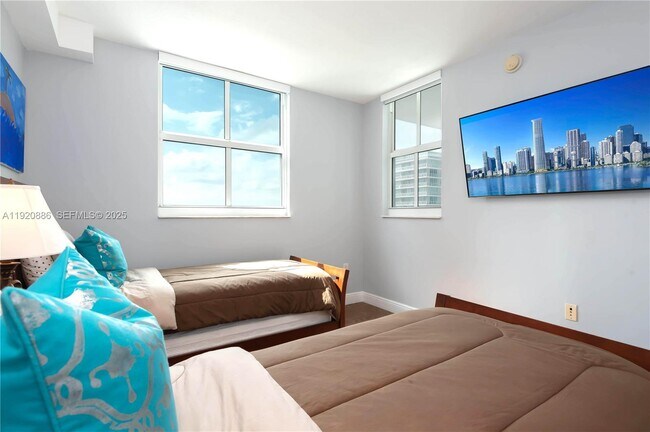 Building Photo - 1250 S Miami Ave