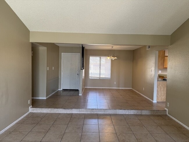 Building Photo - 5339 W Yucca St