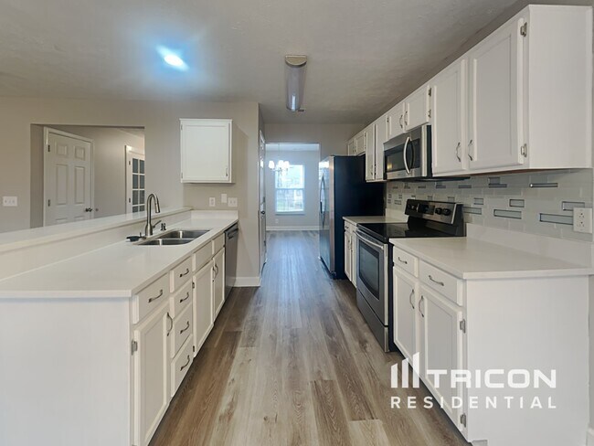 Building Photo - 5640 Chestnutwood Trail
