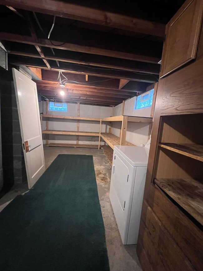 Building Photo - Byron Center Schools - Ranch Style Home!