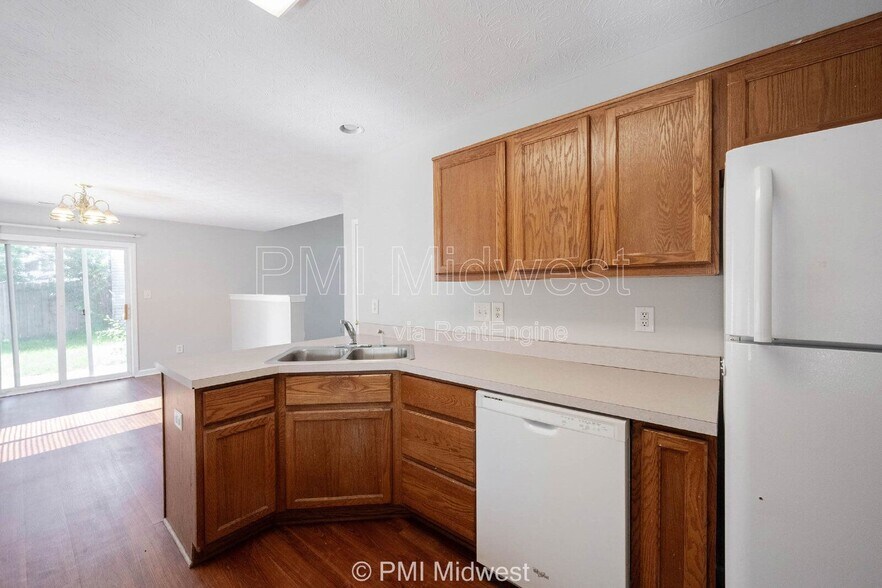 Building Photo - 6623 Dunsdin Dr