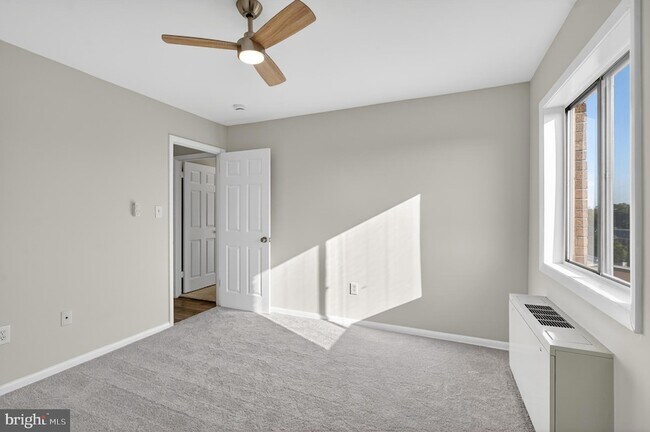 Building Photo - 4241 Columbia Pike