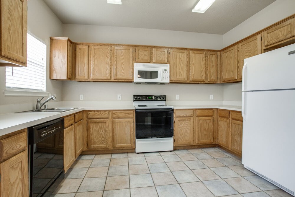 Building Photo - 2713 Meadowview Dr