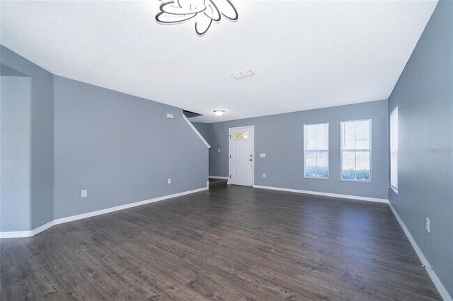 Building Photo - 337 Alfani St