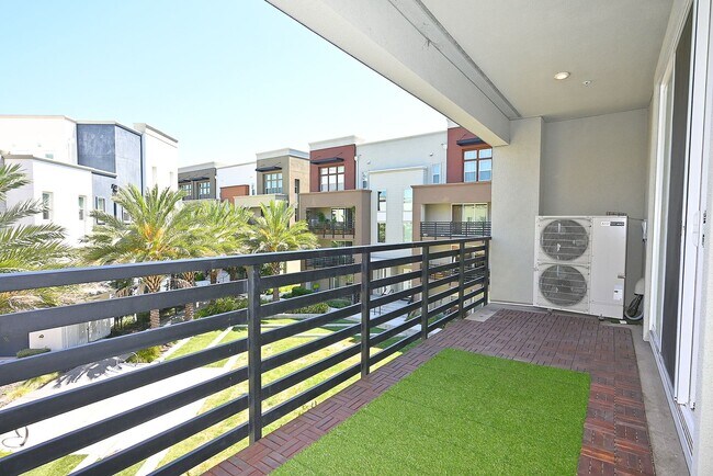Building Photo - $5,190 - GORGEOUS FOUR BEDROOM HOME IN THE...