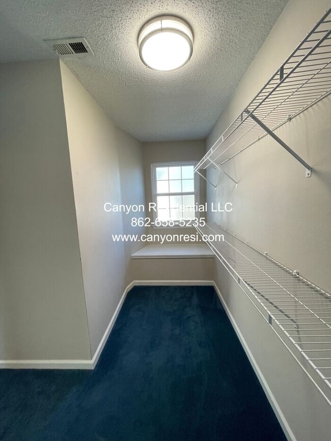 Building Photo - 14013 SW Galveston Cir