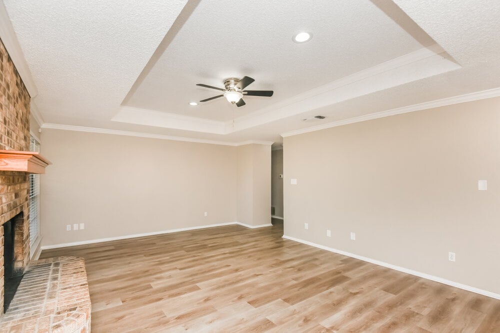 Building Photo - 125 Camelot Dr