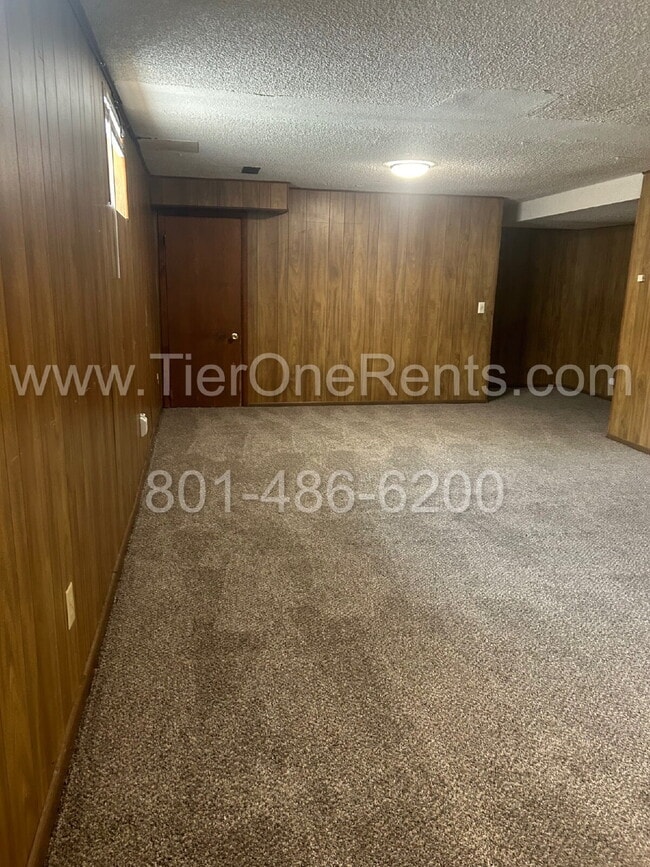 Building Photo - NO DEPOSIT option available for qualified ...