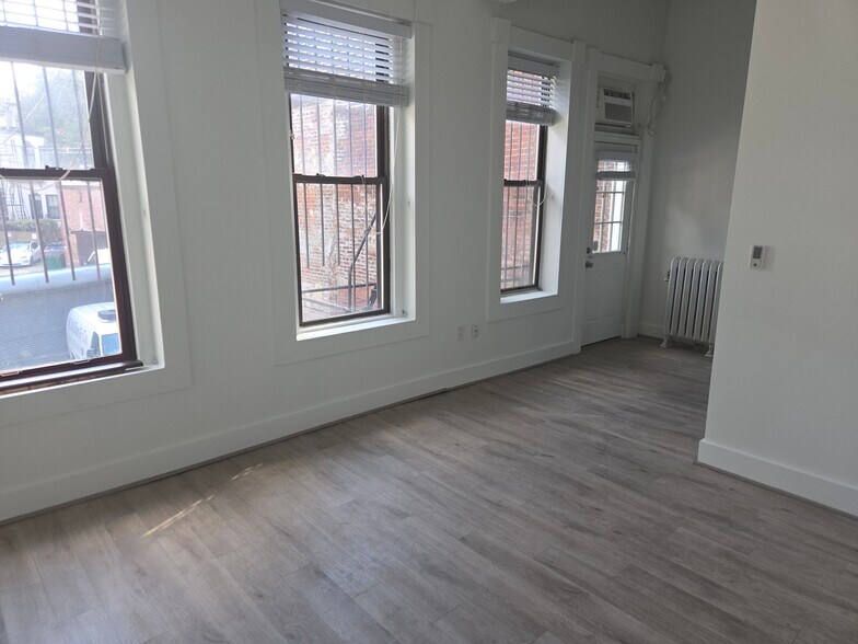 Living Room - 1339 14th St NW