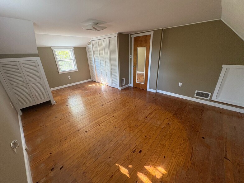 Building Photo - 200 Burr Street Ext