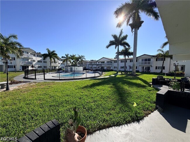 Building Photo - 3706 Broadway