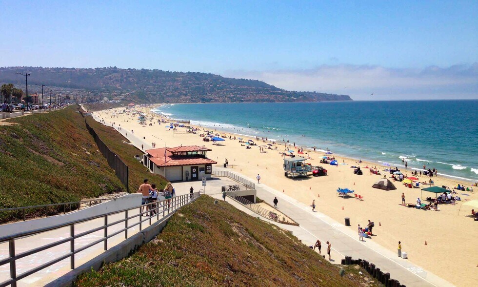 Building Photo - 508 S Catalina Ave