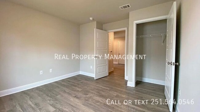 Building Photo - 2552 Thornbury Lp