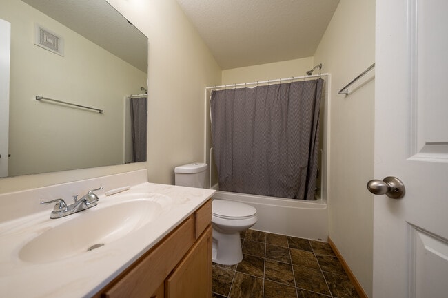 Building Photo - 15600 Tickseed Ln