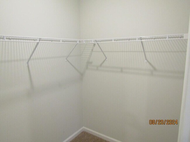 Building Photo - 2155 Ainsley Dr