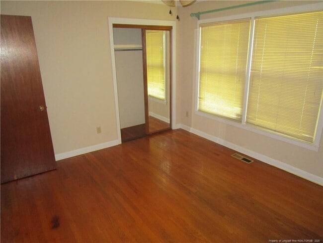 Building Photo - 615 Galloway Dr