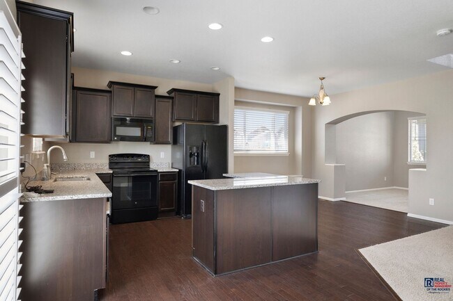 Building Photo - Spacious 3-Bedroom Home in South Fort Coll...