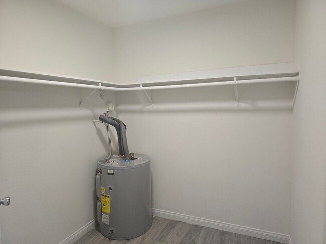 Building Photo - #139