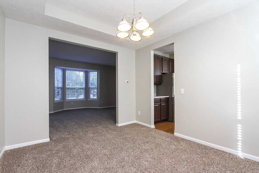 Building Photo - 8339 Glen Highlands Dr