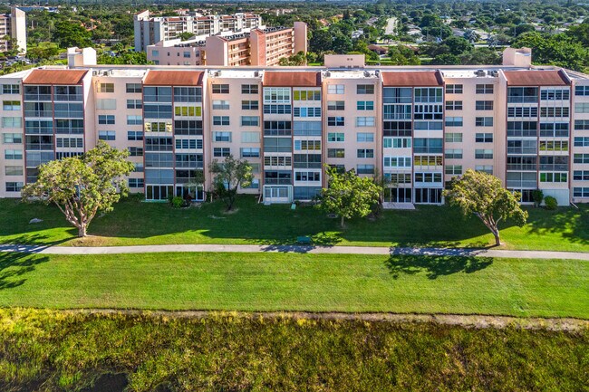 Building Photo - 14575 Bonaire Blvd