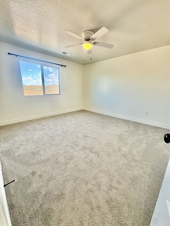 Building Photo - 2838 W 500 N