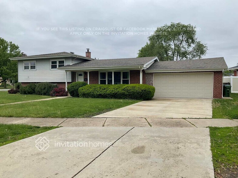 Primary Photo - 4628 W 101st St